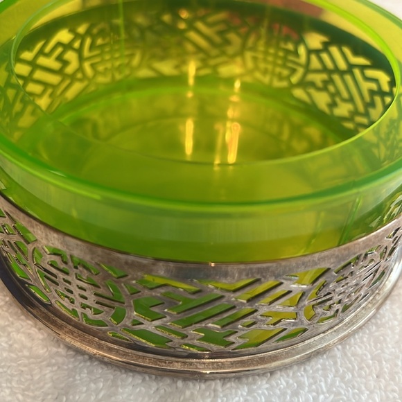 Shanghai Tang round dish with lid - Picture 7 of 14